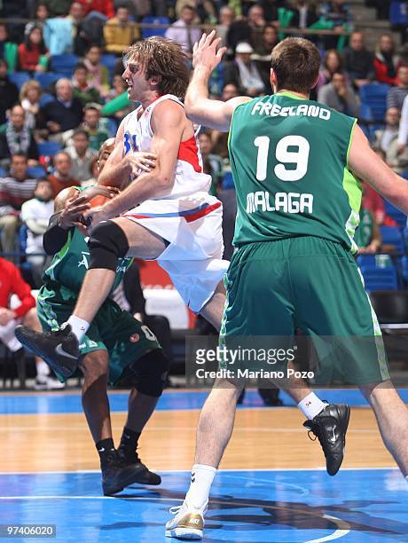 Zoran Planinic, #34 of CSKA Moscow in action during the Euroleague Basketball 2009-2010 Last 16 Game 5 between Unicaja vs CSKA Moscow at Palacio de...
