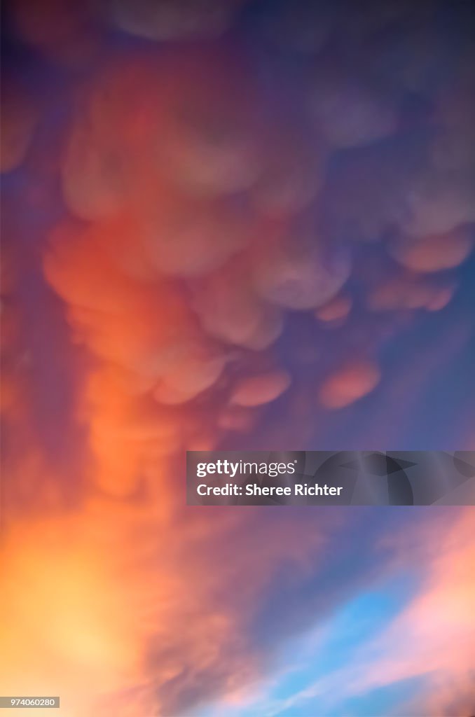 Mammatus clouds 2