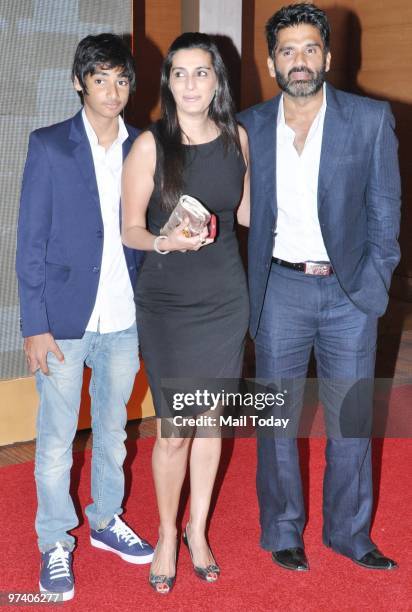 Suneil and Mana Shetty at Big Pictures' success bash held in Mumbai on February 28, 2010.