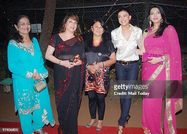Zarine Khan, Sushmita Sen and Yukta Mookhey at the GR8 Women Achievers Awards in Mumbai on February 26, 2010.