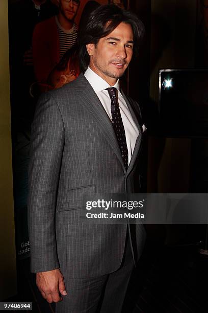 Actor Pedro Sicard attends the presentation of the soap opera Vidas Robadas at Camino Real Pedregal Hotel on March 3, 2010 in Mexico City, Mexico.