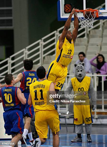 Jamon Lucas, #22 of Maroussi BC in action during the Euroleague Basketball 2009-2010 Last 16 Game 5 between Maroussi BC vs Regal FC Barcelona at OAKA...