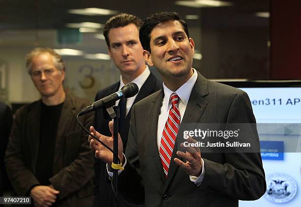Tim O Rielly Tim Oreilly Photos and Premium High Res Pictures - Getty Images
