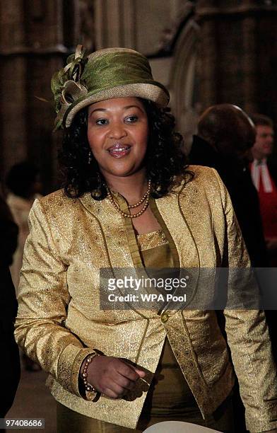 Thobeka Madiba visits the tomb of The Unknown Warrior with her husband, President Jacob Zuma, at Westminster Abbey on March 3, 2010 in in London,...