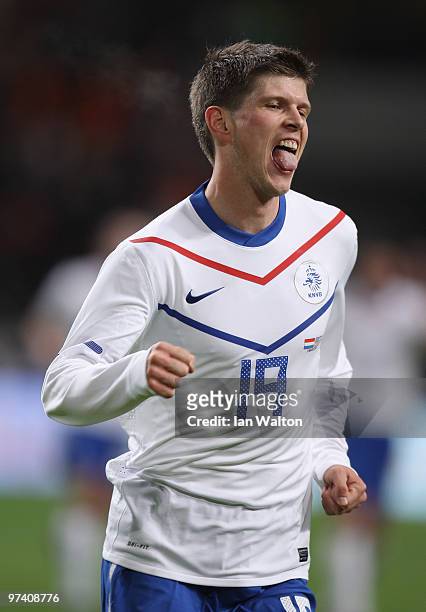 Klaas Jan Huntelaar of the Netherland celebrates scoring the 2nd goal during the International Friendly between Netherlands and USA at the Amsterdam...