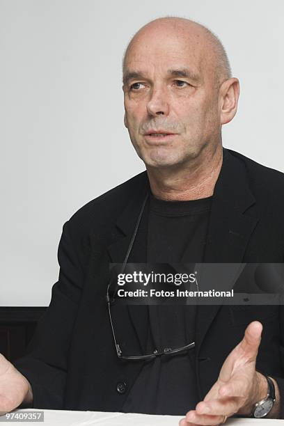 Martin Campbell at the Four Seasons Hotel in Beverly Hills, California on January 14, 2010. Reproduction by American tabloids is absolutely forbidden.