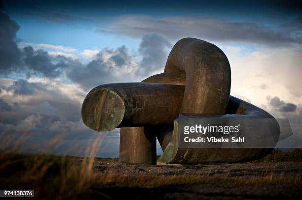 kielland monument, stavanger, norway - broken shackles stock pictures, royalty-free photos & images