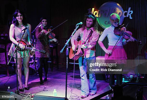 Frank Rische 1.222 Amber Frank Stock Photos, High-Res Pictures, and Images - Getty ...
