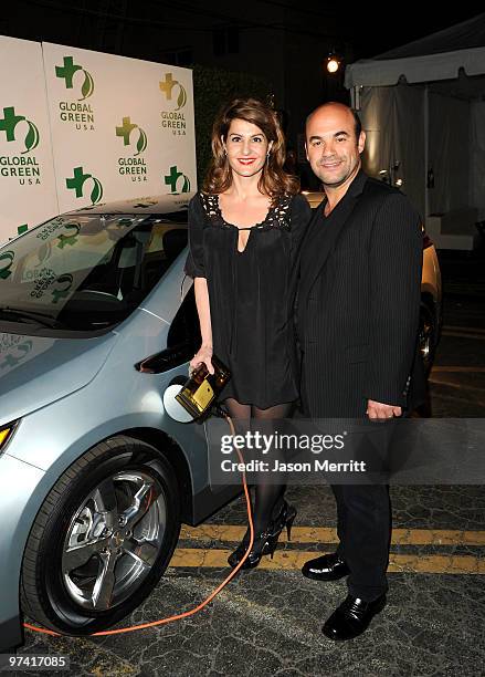 Actress Nia Vardalos and actor Ian Gomez arrive at Global Green USA's 7th Annual Pre-Oscar Party at Avalon on March 3, 2010 in Hollywood, California.