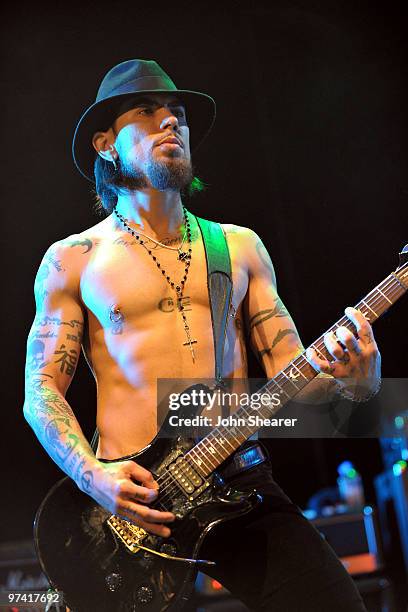 Musician Dave Navarro performs onstage during Global Green USA's 7th Annual Pre-Oscar Party at Avalon on March 3, 2010 in Hollywood, California.