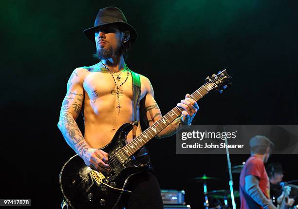 Musician Dave Navarro of Camp Freddy performs onstage during Global Green USA's 7th Annual Pre-Oscar Party at Avalon on March 3, 2010 in Hollywood,...
