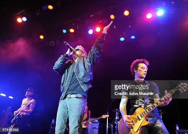 Musicians Dave Navarro, Mark McGrath, and Billy Morrison perform onstage during Global Green USA's 7th Annual Pre-Oscar Party at Avalon on March 3,...