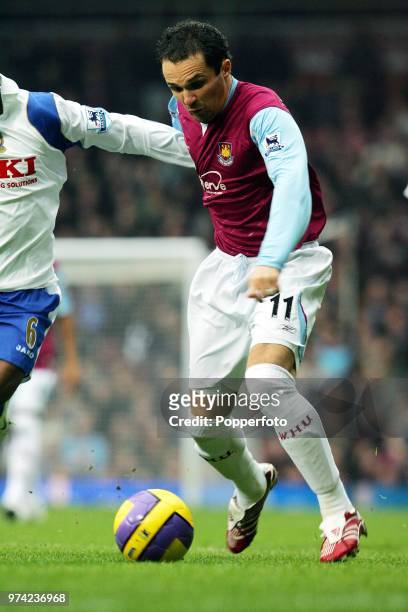 Matthew Etherington of West Ham United in action during the Barclays Premiership match between West Ham United and Portsmouth at Upton Park in London...