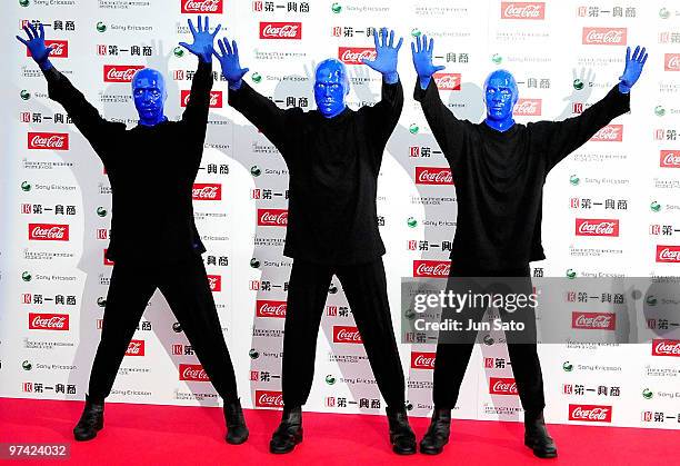 Blue Man Group pose on the red carpet during the MTV Video Music Awards Japan 2009 at Saitama Super Arena on May 30, 2009 in Saitama, Japan.