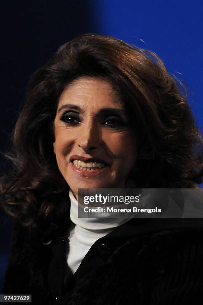 Anna Marchesini during the Italian tv show "Che tempo che fa" on December 06, 2008 in Milan, Italy.