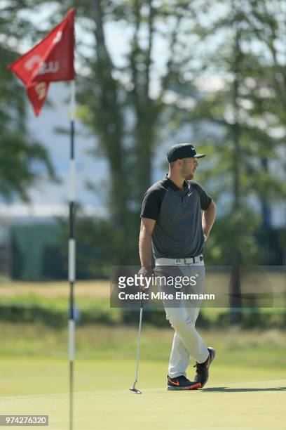 Kevin Chappell of the United States waits on the sixth green during the first round of the 2018 U.S. Open at Shinnecock Hills Golf Club on June 14,...