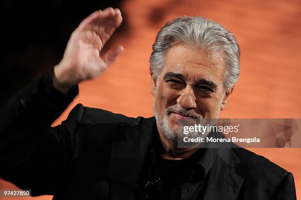 Placido Domingo during the Italian tv show "Che tempo che fa" on December 06, 2008 in Milan, Italy.