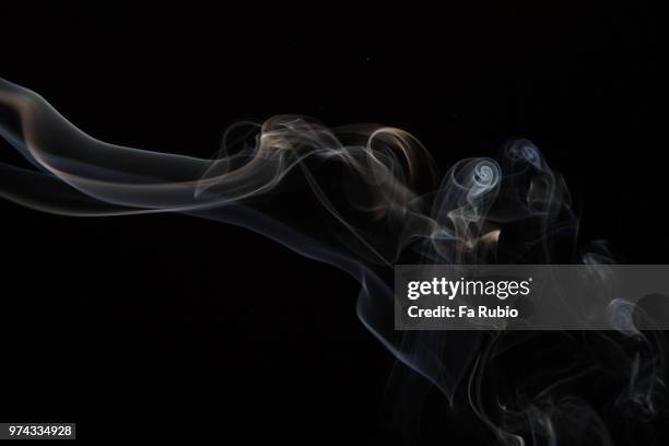 humo - humo stock pictures, royalty-free photos & images