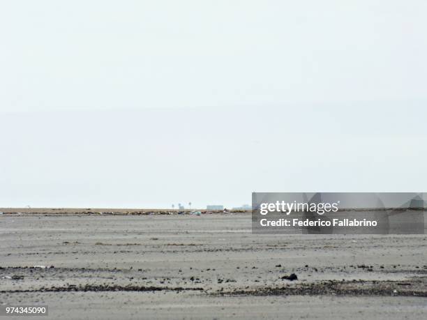 la isla fantasma (ghost island) - fantasma stock pictures, royalty-free photos & images