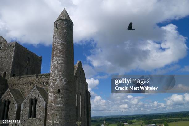 the rock of cashel - cashel stock pictures, royalty-free photos & images