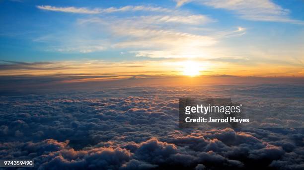 cloudy view from the mount fuji, japan - sunrise ストックフォトと画像