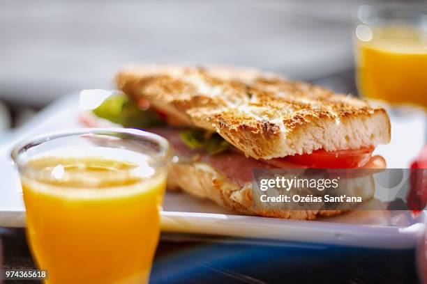 desayuno napolitano - desayuno stock pictures, royalty-free photos & images