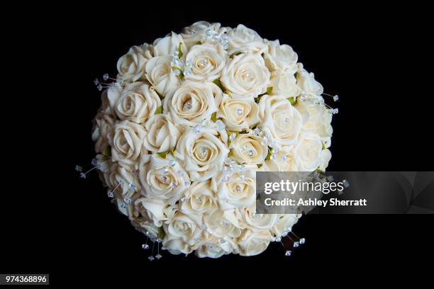 white bridal bouquet - ashley grace stock pictures, royalty-free photos & images