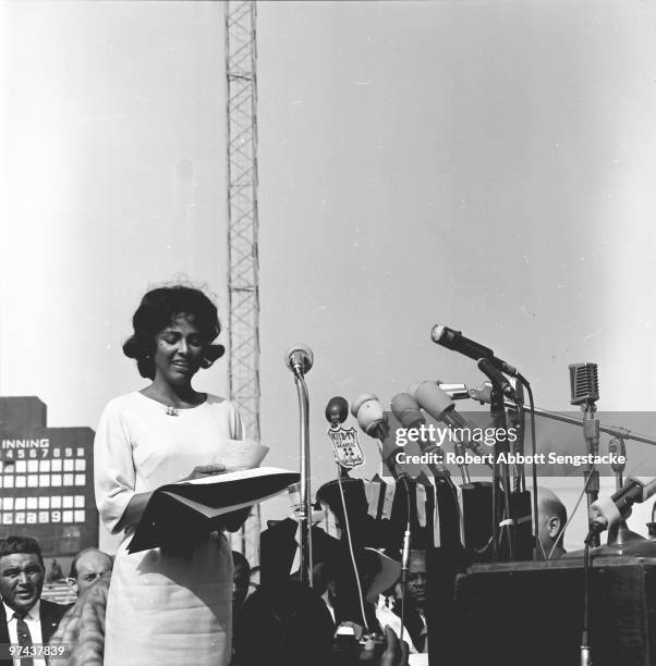 Actress Dorothy Dandridge addresses a crowd gathered to hear the Reverend Martin Luther King, Jr. During his first visit to Los Angeles, May 1963....