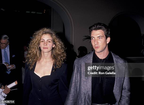 Julia Roberts and Dylan McDermott