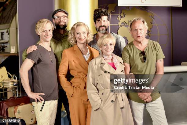 Michael Ostrowski, Philipp Stoelzl, Heike Makatsch, Pasquale Aleardi, Katharina Thalbach and Uwe Ochsenknecht during the 'Ich war noch niemals in New...