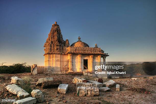 jain temple, virawah, thar desert - jain temple - fotografias e filmes do acervo