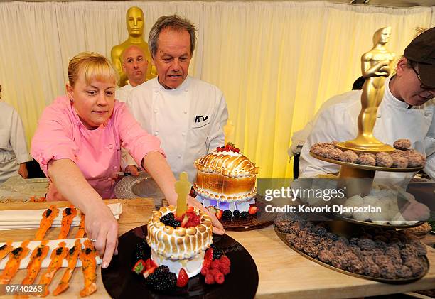 Governors Ball executive pastry chef Sherry Yard and Governors Ball Master Chef Wolfgang Puck attend the 82nd Academy Awards food and beverage...