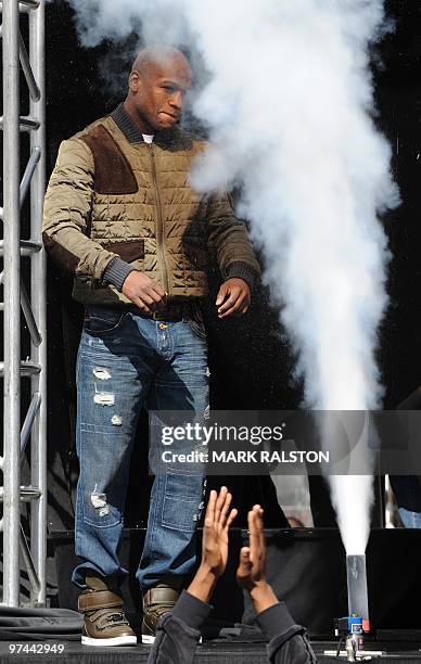 Boxer Floyd Mayweather arrives to announce his May 1 fight against Shane Mosley at their joint press conference in Los Angeles on March 4, 2010....