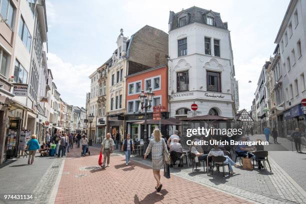 Bonn at the Rhine river, the former federal capital and since the move of the federal government to Berlin, federal city. Street scene in Bonn city...