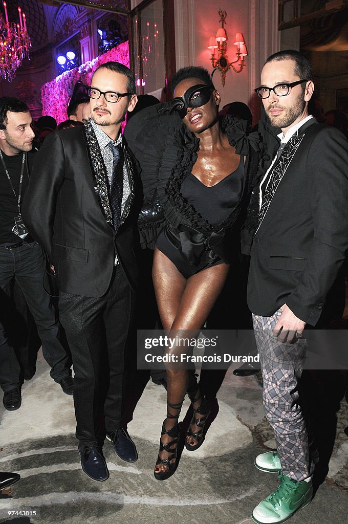 Victor & Rolf Celebrate 'Flower Bomb' 5th Anniversary - Paris Fashion Week