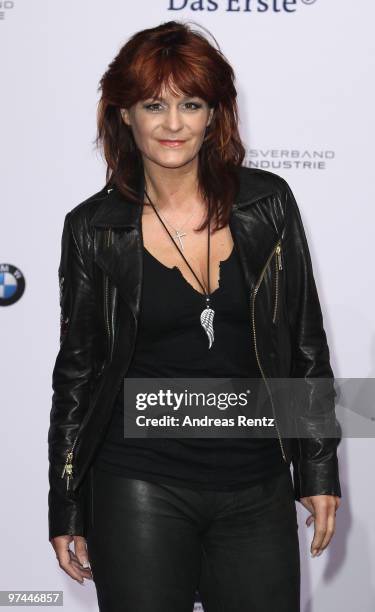 Andrea Berg arrives at the Echo award 2010 at the Messe Berlin on March 4, 2010 in Berlin, Germany.