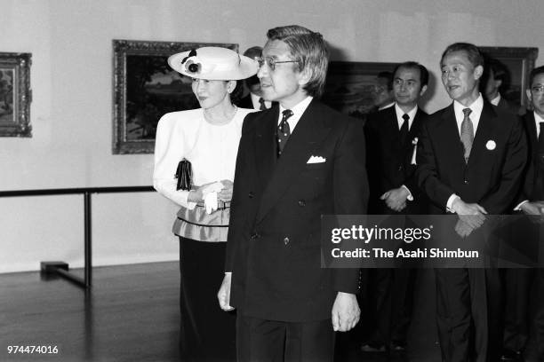 Crown Prince Akihito and Crown Princess Michiko visit a Ryuzaburo Umehara exhibition at the National Museum of Modern Art, Tokyo on April 18, 1988 in...