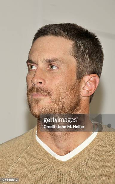 Actor Oliver Hudson attends the CBS "Rules Of Engagement" meet the cast event at the Apple Store Third Street Promenade on March 4, 2010 in Santa...