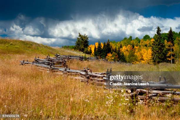 approaching storm - leech foto e immagini stock