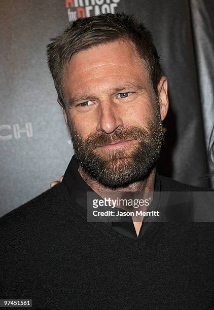Actor Aaron Eckhart arrives at the Hollywood Domino's 3rd annual pre-Oscar Hollywood gala on March 4, 2010 in Beverly Hills, California.