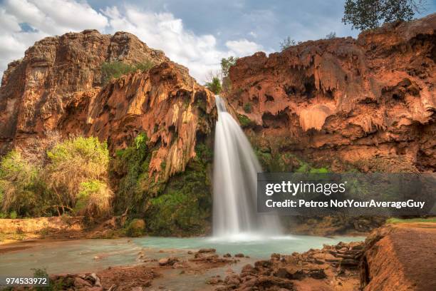 havasu waterfall in havasu canyon near indian village supai - supai 個照片及圖片檔