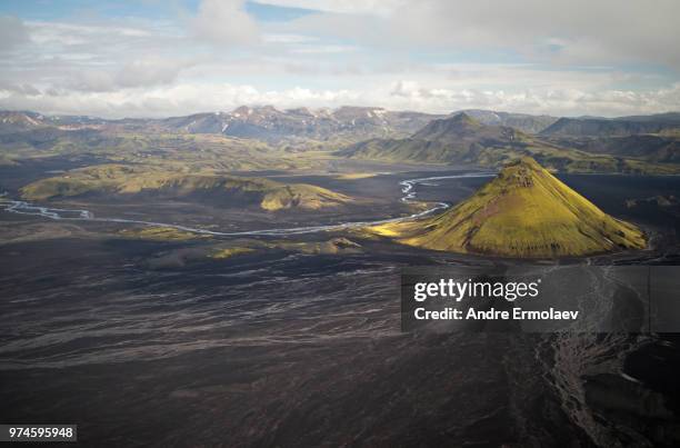 mount maelifell, iceland. - maelifell stock pictures, royalty-free photos & images