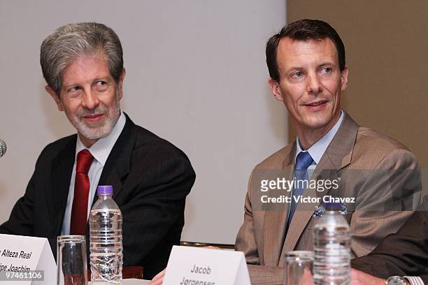 Hector Rivero Borrel, Franz Mayer Museum director and Prince Joachim of Denmark attend a press conference during the "The Wild Swans" exhibition at...