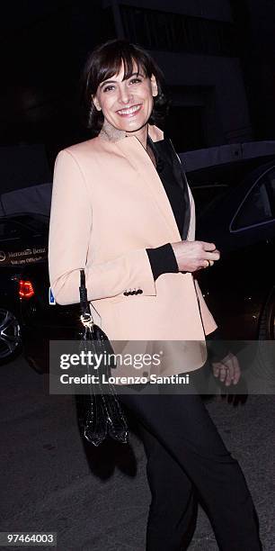 Ines de la Fressange arrives at the Lanvin Ready to Wear show as part of the Paris Womenswear Fashion Week Fall/Winter 2011 at Halle Freyssinet on...