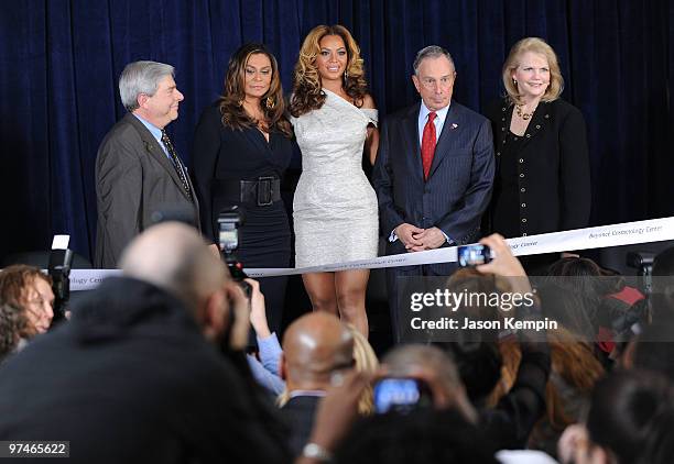 Marty Markowitz, Tina Knowles, Beyonce Knowles, Michael Bloomberg and Karen M. Carpenter-Palumbo attend the unveiling of the Beyoncé Cosmetology...