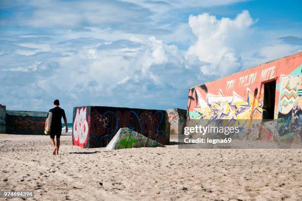 blockhaus/bunker on french beach, atlantic - cap ferret stock pictures, royalty-free photos & images