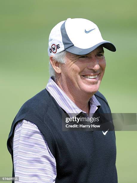 Curtis Strange smiles after making par on the fifth hole during the first round of the Toshiba Classic at the Newport Beach Country Club on March 5,...