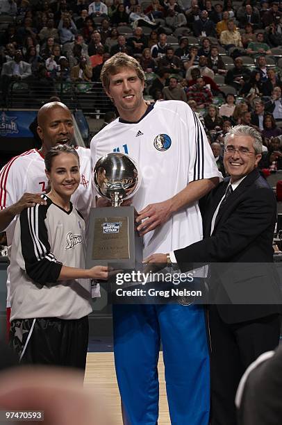 Shooting Stars: Team Texas former Houston Rockets player Kenny Smith, San Antonio Silver Stars Becky Hammon of WNBA, and Dallas Mavericks Dirk...