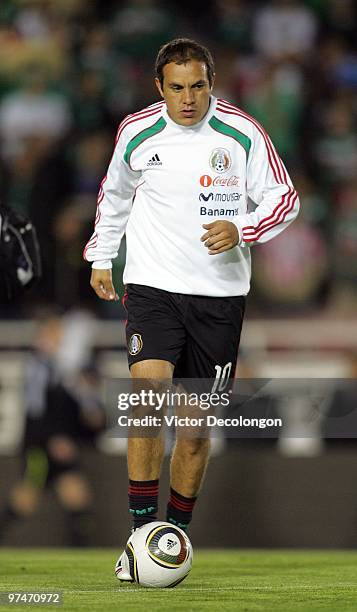 Cuauhtemoc Blanco of Mexico warms up prior to their International Friendly match against New Zealand at the Rose Bowl on March 3, 2010 in Pasadena,...