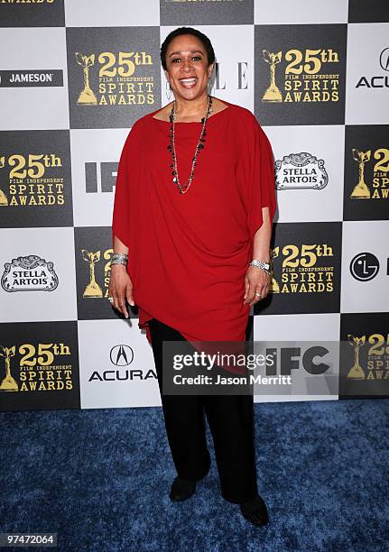 Actress S. Epatha Merkerson arrives at the 25th Film Independent's Spirit Awards held at Nokia Event Deck at L.A. Live on March 5, 2010 in Los...